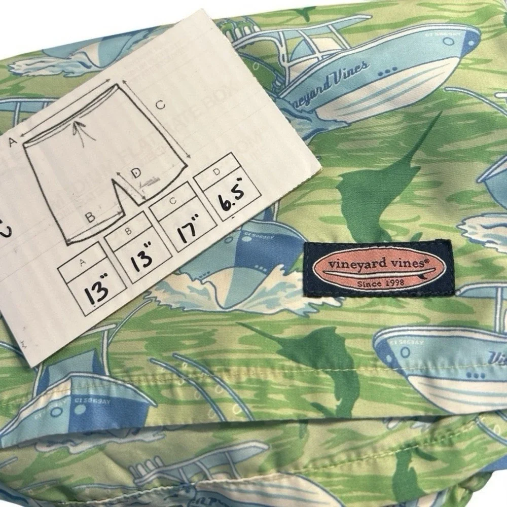 Vineyard Vines Swim Trunks Men's‎ Medium Green Boat Marlin Print Polyester